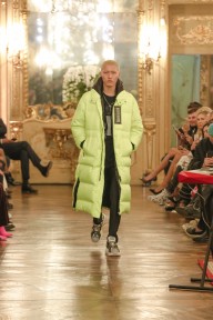 Look 8