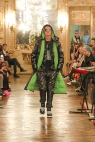 Look 17