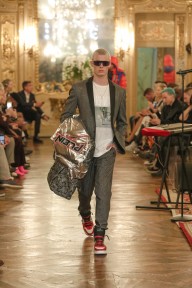 Look 49