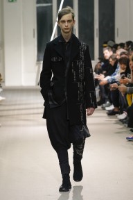 Look 15