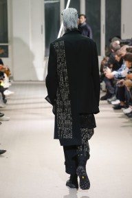 Look 16