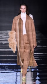 Look 15