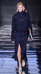 Look 60