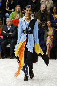 Look 18