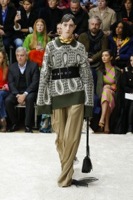 Look 28