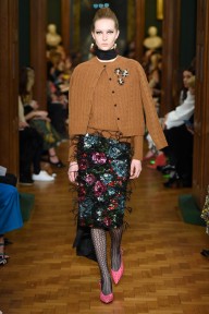 Look 28