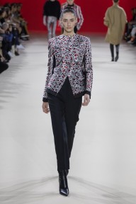 Look 18