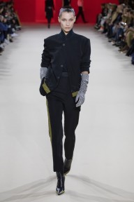 Look 32