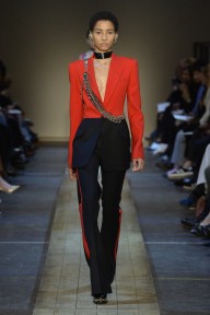 Look 10