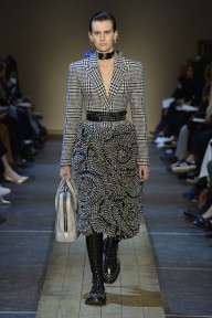 Look 14