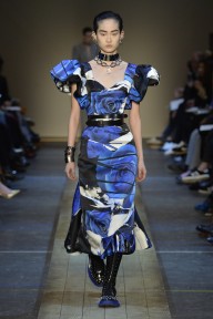 Look 15