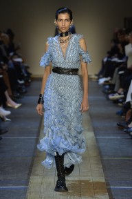Look 19