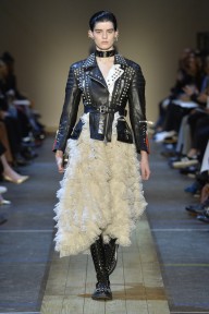 Look 25