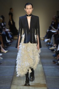Look 27