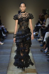Look 28