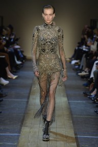 Look 32