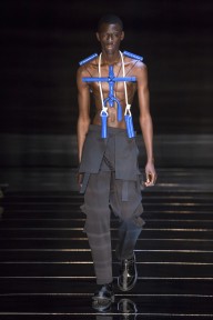 Look 3