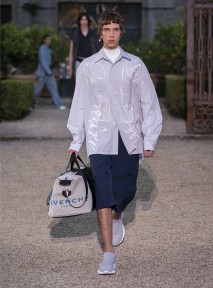 Look 18
