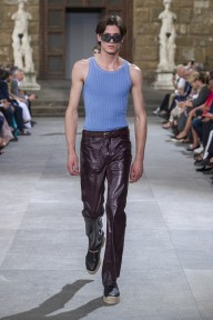 Look 24