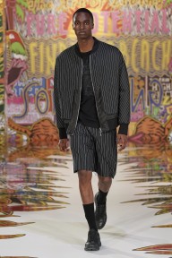Look 32