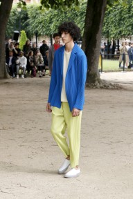 Look 16