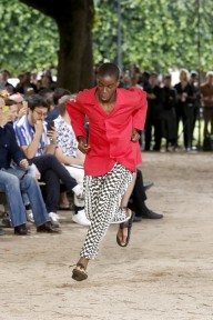 Look 32