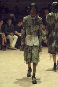 Look 10