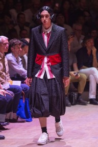 Look 16