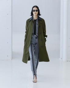 Look 18