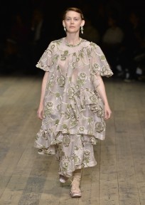 Look 16