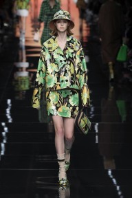 Look 7