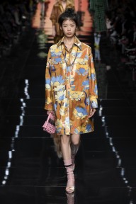 Look 10