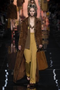 Look 15