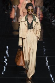 Look 22