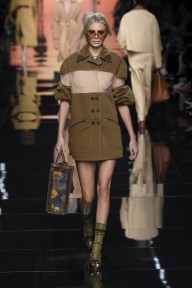 Look 24