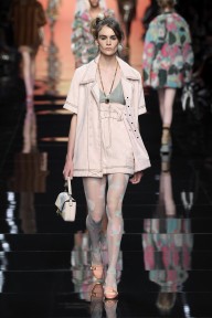 Look 44
