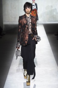 Look 8