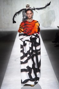 Look 13