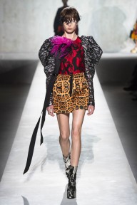 Look 28