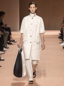 Look 10