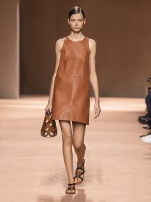 Look 16