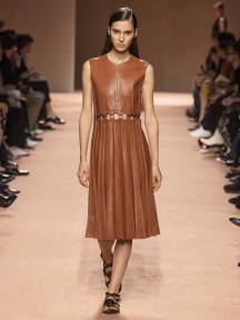 Look 17