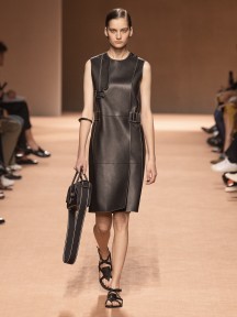 Look 19