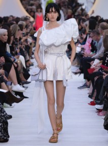 Look 10