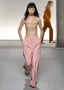 Look 16