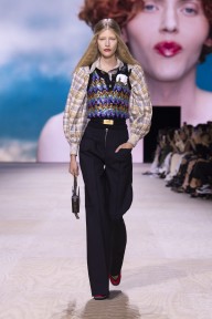 Look 1