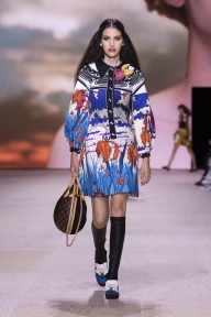 Look 15