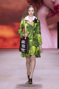 Look 18