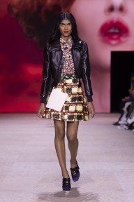 Look 19