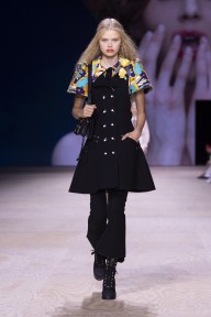 Look 32